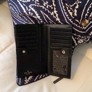 Black wallet